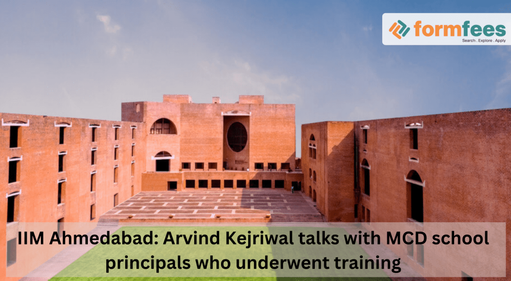 IIM-Ahmedabad-Arvind-Kejriwal-talks-with-MCD-school-principals